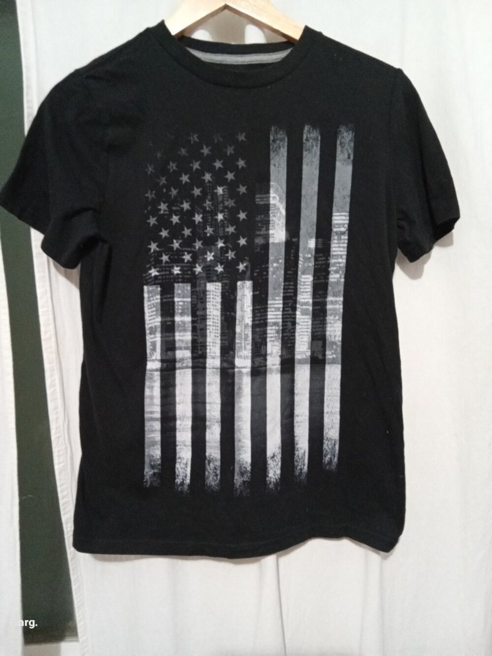 Arizona Jean Co. Boys Graphic Flag T‑Shirt – XL 18/20 – Used 1 Time, Good Condit